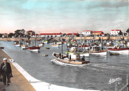 17 île D'Oléron  Le Port De LA COTINIERE (Scans R/V) N° 53 \MO7001 - Saint-Pierre-d'Oleron