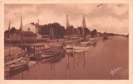 17 île D'Oléron  BOYARDVILLE Le Chenal Carte Vierge Non Voyagé éd ARJAC (Scans R/V) N° 82 \MO7001 - Ile D'Oléron