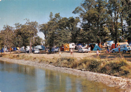 17 La Brée-les-Bains La Plage île D'Oléron Le Camping Carte Vierge (Scans R/V) N° 15 \MO7002 - Ile D'Oléron