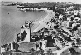 17 FOURAS La Plage Et Le Sémaphore Tour Des Signaux  (Scans R/V) N° 3 \MO7004 - Fouras-les-Bains