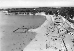 17 FOURAS LES BAINS Vue D'ensemble De La Plage Et La Piscine    (Scans R/V) N° 19 \MO7004 - Fouras-les-Bains