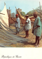 République De Guinée  CONAKRY  Ramendeurs Ravaudeur Vierge Non Circulé (scan R/V) N° 21 \MO7005 - French Guinea