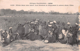 MALI Ex Soudan Femmes Armées De Masses Vont Entrées Dans Le Marigots Carte Vierge (Scans R/V) N° 57 \MO7010 - Mali