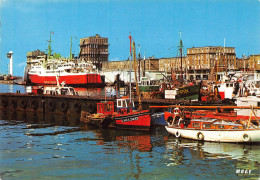 76 LE HAVRE Le Port Chalutiers Et Car Ferry  (Scans R/V) N° 31 \MO7017 - Haven