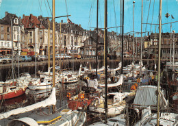 76 DIEPPE  Le  Bassin Et Le Quai Duquesne (Scans R/V) N° 44 \MO7018 - Dieppe