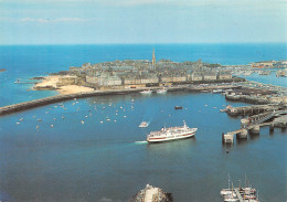 35 Saint Malo L' EMERAUDE LINE Car-ferry Pour Jersey Guernesey Carte Vierge Non Circulé (scan R\V ) N° 5 \MO7024 - Saint Malo