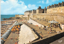 35 SAINT MALO Les Remparts Et La Plage Bonsecours  Carte Vierge Non Circulé (scan R\V ) N° 33 \MO7024 - Saint Malo