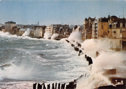 35 SAINT MALO Tempête D'équinoxe Plage Du Sillon  Carte Vierge Non Circulé (Scan R/V ) N° 26 \MO7025 - Saint Malo