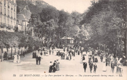 63 LE MONT DORE Le Parc Pendant La Musique édition LL   Carte Vierge Non Circulé (Scans R/V) N° 49 \MO7041 - Le Mont Dore