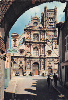 AUXERRE Porte St Père Et église ST Pierre Carte Vierge Non Circulé éditions C.D (Scans R/V) N° 2 \MO7048 - Auxerre