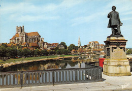 AUXERRE Statue De Paul Bert Carte Vierge Non Circulé éditions Valoire (Scans R/V) N° 35 \MO7048 - Auxerre