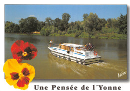 89 Bateau Sur Yonne  Carte Vierge Non Circulé édition Valoire (Scans R/V) N° 5 \MO7050 - Auxerre