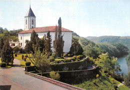 64 CAMBO LES BAINS L'église Et Vallée De La Nive Carte Vierge Non Circulé édition Pierron (Scans R/V) N° 49 \MO7058 - Cambo-les-Bains