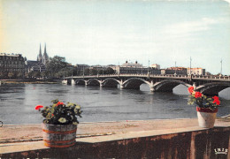 64 BAYONNE Le Pont Saint Esprit Carte Vierge Non Circulé éditions CD (Scans R/V) N° 3 \MO7060 - Bayonne