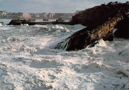 64 BIARRITZ  Gros Temps Carte Vierge Non Circulé éditions Du Rocher (Scans R/V) N° 33 \MO7061 - Biarritz