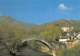 64 Saint-Étienne-de-Baïgorry Pont Romain Carte Vierge Non Circulé éditions Lavielle (Scans R/V) N° 12 \MO7062 - Saint Etienne De Baigorry