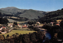 64  Cambo Les Bains La Nive Carte Vierge Non Circulé éditions CAP (Scans R/V) N° 25 \MO7064 - Cambo-les-Bains