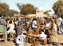 NIGER  Niamey Le Marché édition Hoa-Qui Mauclert (Scans R/V) N° 87 \MP7104 - Níger