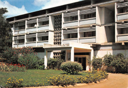 CAMEROUN GAROUA - L'Hotel De La Bénoué  éditions KOZA Yaounde (Scans R/V) N° 21 \MP7108 - Kameroen