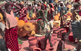 TOGO Atakpame Le Marché VENDEUSES DE POTERIES Trés Beau Timbre éditions Ménant (2 Scans) N° 3 \MP7113 - Togo