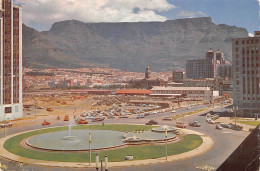 RSA Afrique Du Sud The Fountain On The Foreshore At The Foot Of Adderley Street CAPE TOWN (Scan R/V) N° 53 \MP7117 - South Africa