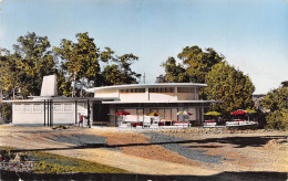 CAMEROUN YAOUNDE Le Restaurant Du Relais-Hôtel édition Hoa-Qui (Scan R/V) N° 36 \MP7120 - Kameroen