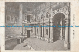 R033649 Vicenza. Teatro Olimpico - Monde