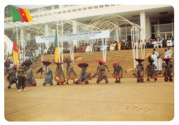 CAMEROUN Danse Batcham Congrés Du 25 Mars 2000  Carte Vierge Non Circulé  édition Tifcartes (Scan R/V) N° 60 \MP7122 - Camerun