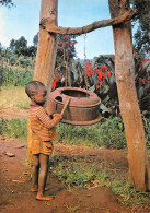 CAMEROUN Douala Bafoussam Rentrée Des Classes Au Village De Baméka Carte Vierge éd Tamdja  (Scan R/V) N° 16 \MP7123 - Kamerun