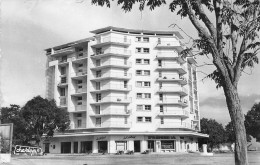 CONGO BRAZZAVILLE Bar Le Central Et Le Building Guinet éd Charlejan (Scan R/V) N° 19 \MP7124 - Brazzaville