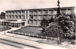 CONGO POINTE-NOIRE Hotel Le Mayombe édition Du Globe (Scan R/V) N° 12 \MP7125 - Pointe-Noire