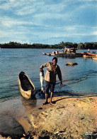 CONGO BRAZZAVILLE Retour De Pêche à L'estuaire De Bas KOUILOU Trés Beaux Timbres Au Dos (Scan R/V) N° 25 \MP7126 - Brazzaville