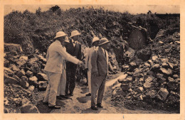 CONGO Kinshasa Kilo-Moto Mines D'Or Visite Du Roi Aux Mines De Kilo Visite D'un Filon Dos Vierge(Scan R/V) N° 83 \MP7126 - Kinshasa - Leopoldville (Leopoldstadt)