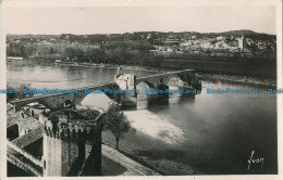 R031758 Avignon. Le Pont St. Benezet Vu Du Rocher Du Dom. Yvon. No 17 - World