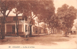 GUINEE Conakry  La Rue De La Poste  éd L.L (Scan R/V) N° 51 \MP7132 - Guinée Française