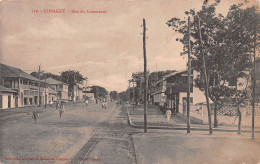 GUINEE Française  CONAKRY Rue Du Commerce (Scan R/V) N° 3 \MP7133 - Guinea Francesa