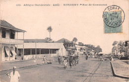 GUINEE Française  CONAKRY Rue Du Commerce  éd FORTIER (Scan R/V) N° 6 \MP7133 - French Guinea