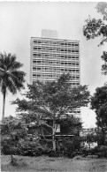 GUINEE Française CONAKRY  Le Building La Paternelle Carte Vierge Non Circulé éd COGEX (Scan R/V) N° 56 \MP7133 - Guinée Française