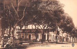 GUINEE Française CONAKRY Vue De La Maison Galibert Carte Vierge Non Circulé édition HGF  (Scan R/V) N° 79 \MP7133 - Guinée Française