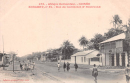 GUINEE Française  CONAKRY La Rue Du Commerce, 4ème Boulevard éd Fortier Carte Vierge Non Circulé(Scan R/V) N° 12 \MP7133 - Guinea Francese