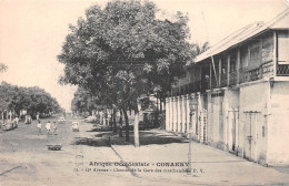 GUINEE Française CONAKRY 12e AVENUE/CHEMINADE De La GARE De MARCHANDISES Dos Vierge (Scan R/V) N° 7 \MP7134 - Guinea Francese