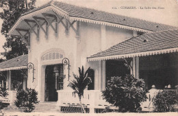 GUINEE Française CONAKRY La Salle Des Fêtes Carte Vierge Non Circulé  (Scan R/V) N° 36 \MP7134 - Guinea Francesa