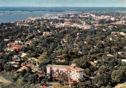 CAMEROUN DOUALA  Vue Aérienne Hotel Des COCOTIERS  (Scan R/V) N° 88 \MP7134 - Camerun