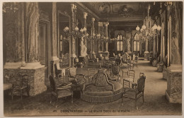 CONSTANTINE (Algérie) - Grand Salon De La Mairie - Fauteuil  - Konstantinopel