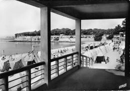 17 FOURAS Les BAINS La Grande Plage (Scan R/V) N° 17 \MP7138 - Fouras-les-Bains