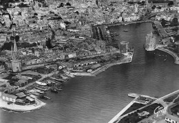 17 LA ROCHELLE  Vue Aérienne Sur Les Chantiers De Construction  (Scan R/V) N° 28 \MP7139 - La Rochelle