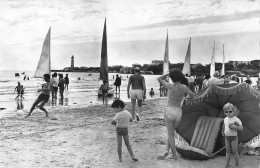 17 SAINT-GEORGES-DE-DIDONNE La Plage Et Les Dériveurs  Carte Vierge Non Circulé (Scan R/V) N° 44 \MP7140 - Saint-Georges-de-Didonne