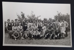 #16    Photo Noir Et Blanc Garçon Fille Photo D’école Photo De Groupe / Boy Girl School Photo Group Photo - Anonyme Personen