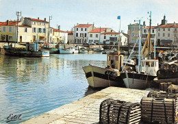 17 île De Ré LA FLOTTE EN Ré  Le Port (Scan R/V) N° 34 \MP7143 - Ile De Ré