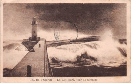 17 Saint-Pierre-d'Oléron LA COTINIERE La Jetée Du Port Un Jour De Tempête (Scan R/V) N° 45 \MP7146 - Saint-Pierre-d'Oleron